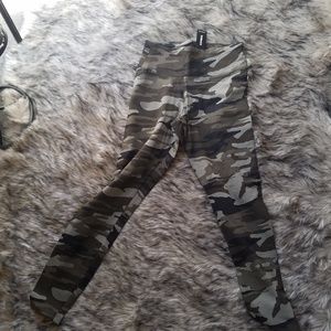 Camouflage leggings from Express size small